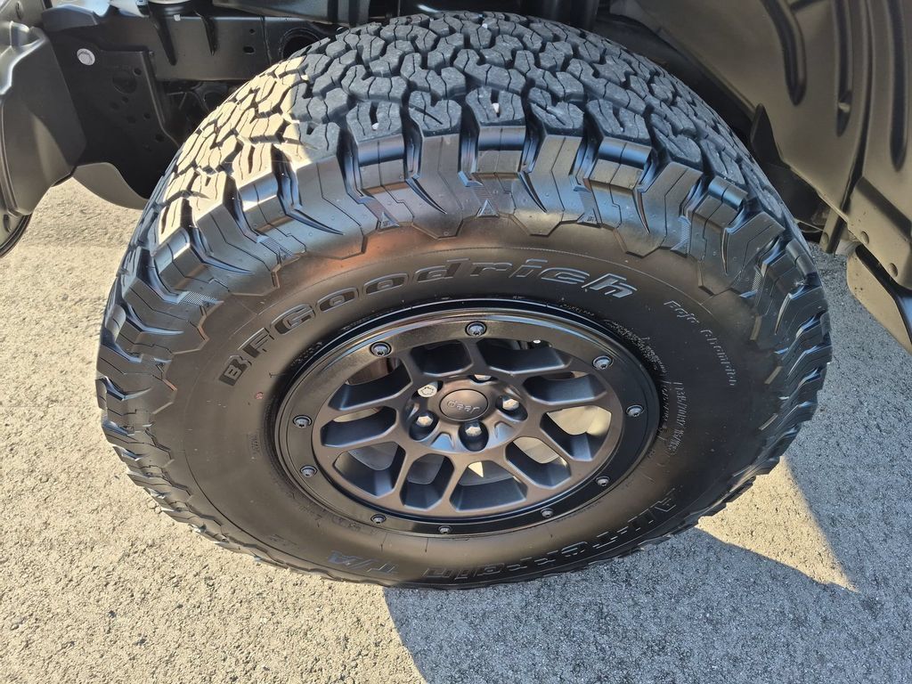 Used 2023 Jeep Wrangler Unlimited Sport w/ Xtreme 35 Tire Package AWD/4WD image 8