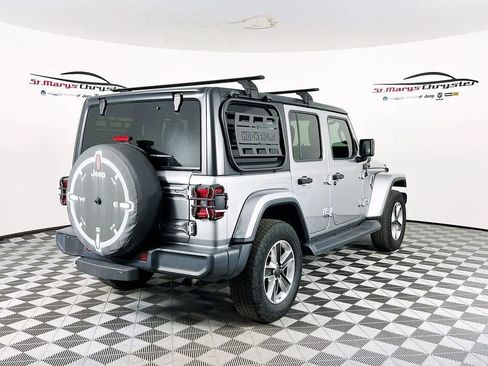 Used 2019 Jeep Wrangler Unlimited Sahara w/ Cold Weather Group image 8