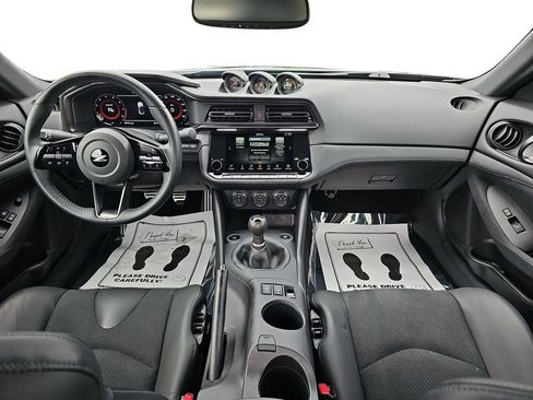 Used 2024 Nissan Z Performance w/ Floor Mat Package RWD image 13