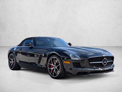 Used 2015 Mercedes-Benz SLS AMG GT Final Edition image 2