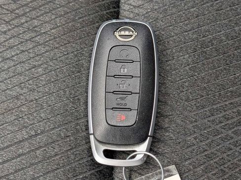 Certified 2024 Nissan Rogue SV image 34