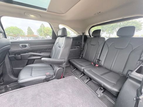 Used 2022 Kia Sorento SX AWD/4WD image 8