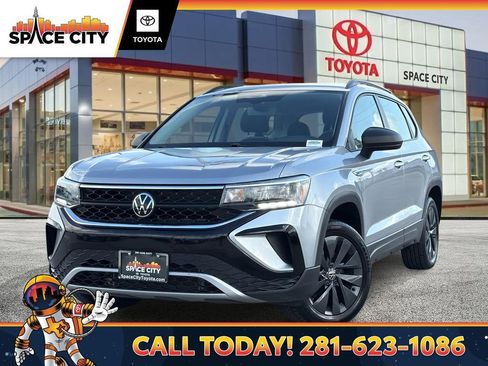 Used 2024 Volkswagen Taos S FWD image 1