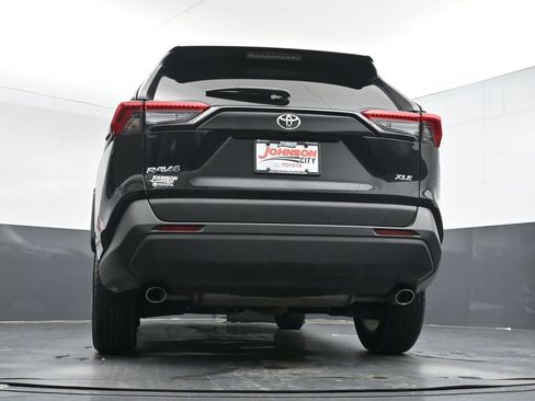 Used 2024 Toyota RAV4 XLE image 32