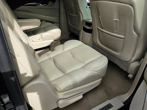 Used 2020 Cadillac Escalade ESV Luxury AWD/4WD image 20