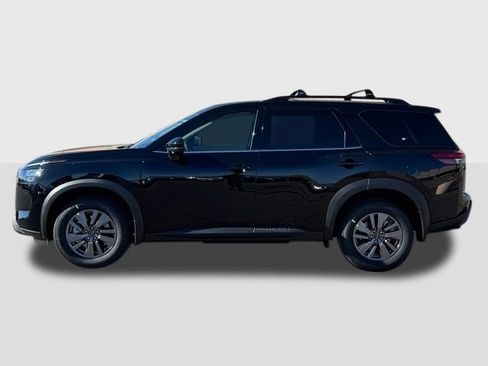 New 2025 Nissan Pathfinder SV image 2