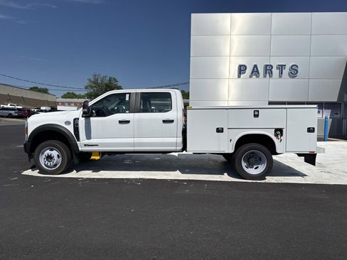 New 2025 Ford F550 4x4 Crew Cab Super Duty image 6