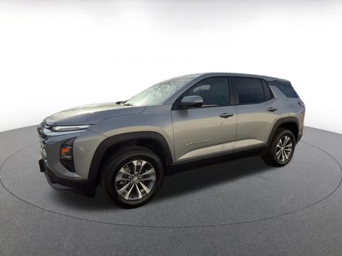 Used 2025 Chevrolet Equinox LT image 8