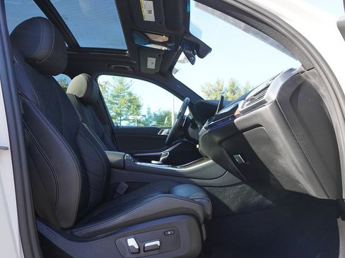 Used 2023 BMW X5 xDrive40i w/ Premium Package image 40