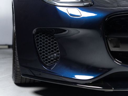 Used 2018 Jaguar F-TYPE Coupe RWD image 33