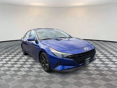 Used 2022 Hyundai Elantra SEL w/ Convenience Package