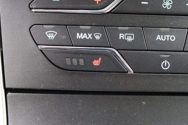 Certified 2020 Ford Edge SEL w/ Convenience Package AWD/4WD image 2