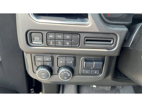Certified 2023 Chevrolet Tahoe Z71 w/ Off-Road Capability Package AWD/4WD image 23