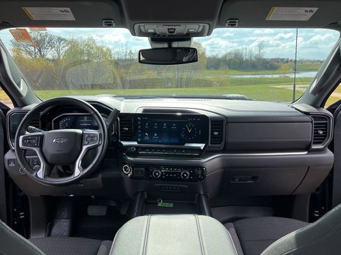 Used 2024 Chevrolet Silverado 3500 LT w/ Midnight Edition image 22