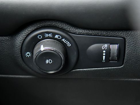 Used 2022 Dodge Durango R/T image 36