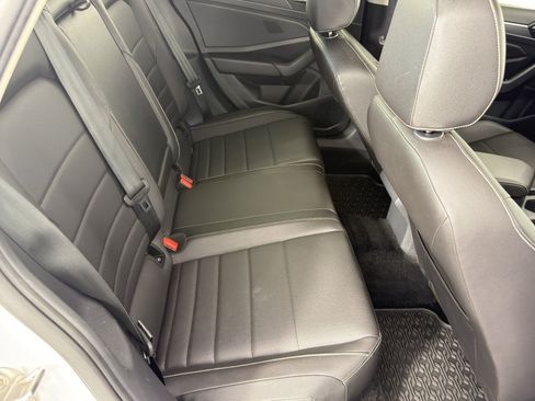 Used 2023 Volkswagen Jetta SE FWD image 12