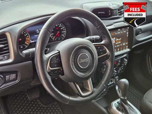 Used 2022 Jeep Renegade Latitude w/ Convenience Group AWD/4WD image 24