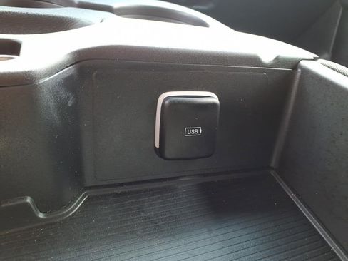 Used 2025 RAM 2500 Big Horn AWD/4WD image 25