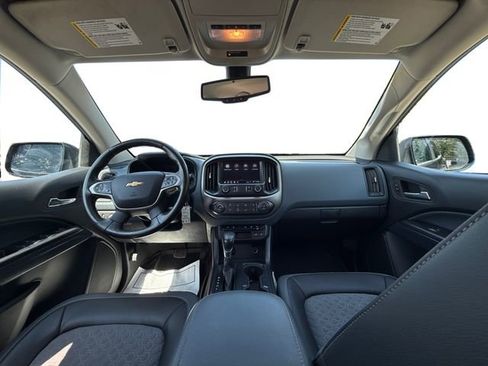 Used 2022 Chevrolet Colorado Z71 w/ Z71 Midnight Edition AWD/4WD image 21