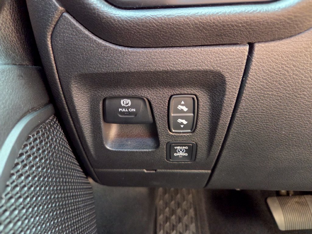 Used 2025 RAM 1500 Big Horn AWD/4WD image 24