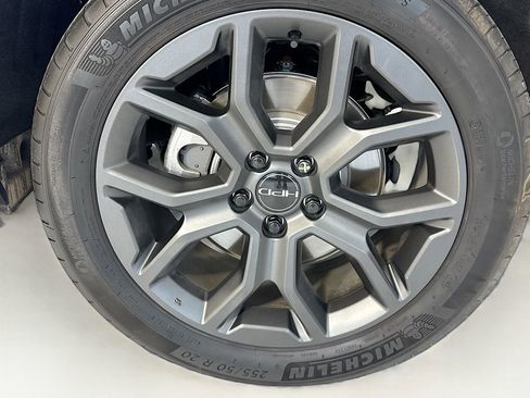 Certified 2024 Honda Pilot Touring image 33