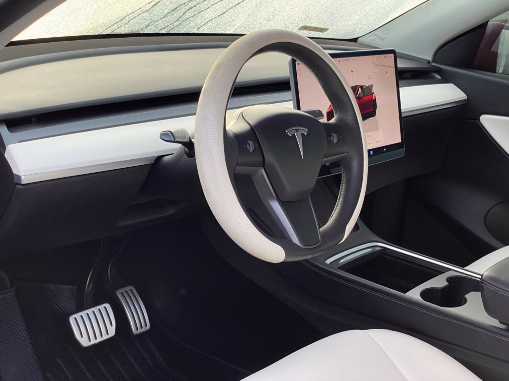 Used 2022 Tesla Model Y Performance AWD/4WD image 5