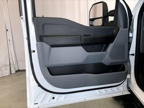 Used 2025 Ford F350 XL image 22