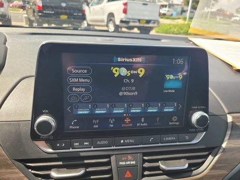 Certified 2025 Nissan Altima 2.5 SV FWD image 23