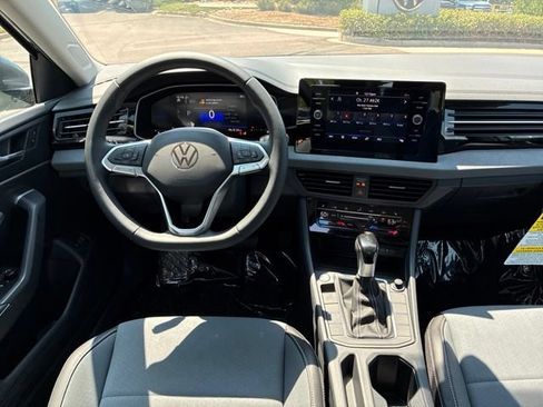 New 2026 Volkswagen Jetta SE FWD image 9