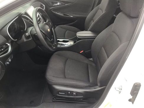 Used 2023 Chevrolet Malibu LT FWD image 7