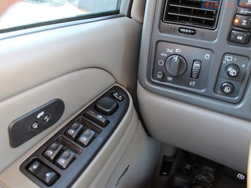 Used 2004 Chevrolet Tahoe LS w/ Preferred Equipment Group image 19