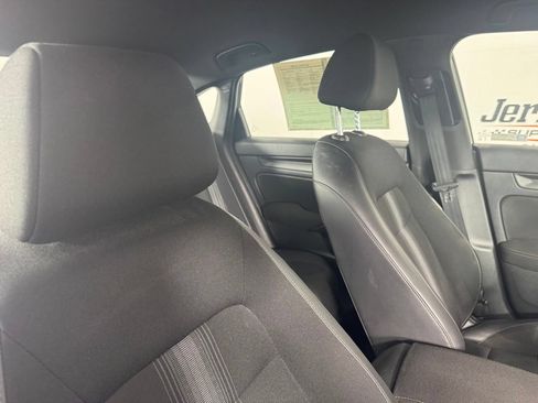 Used 2025 Honda Civic Sport image 30