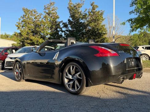 Used 2016 Nissan 370Z Touring Sport image 3