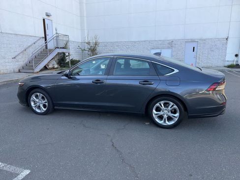 Used 2023 Honda Accord LX image 6