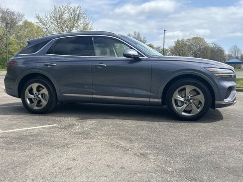 New 2026 Genesis GV70 2.5T Select image 8