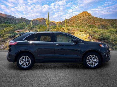 Used 2024 Ford Edge SEL AWD/4WD image 3