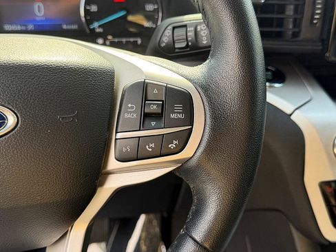 Certified 2023 Ford Explorer XLT RWD image 24