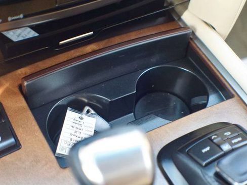 Used 2018 Lexus LX 570 4WD w/ Luxury Package image 27