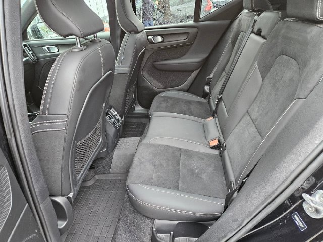 Used 2023 Volvo XC40 Recharge Plus w/ Protection Package Premier AWD/4WD image 14