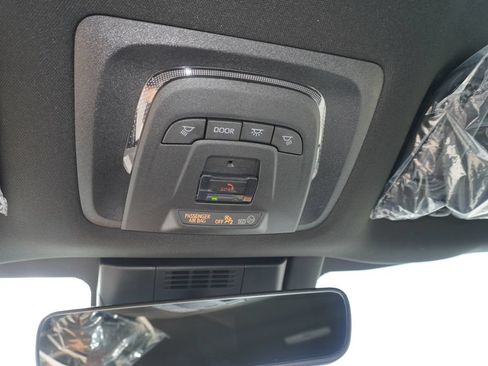 New 2026 Toyota C-HR AWD/4WD image 15
