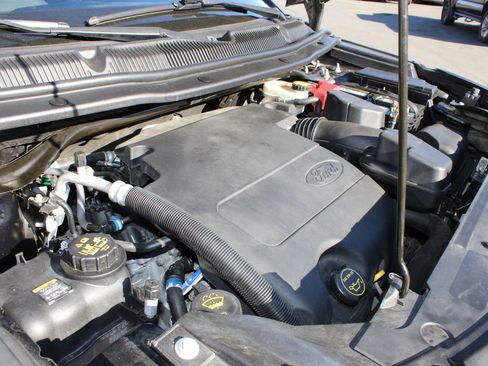 Used 2017 Ford Explorer XLT w/ Equipment Group 201A image 44