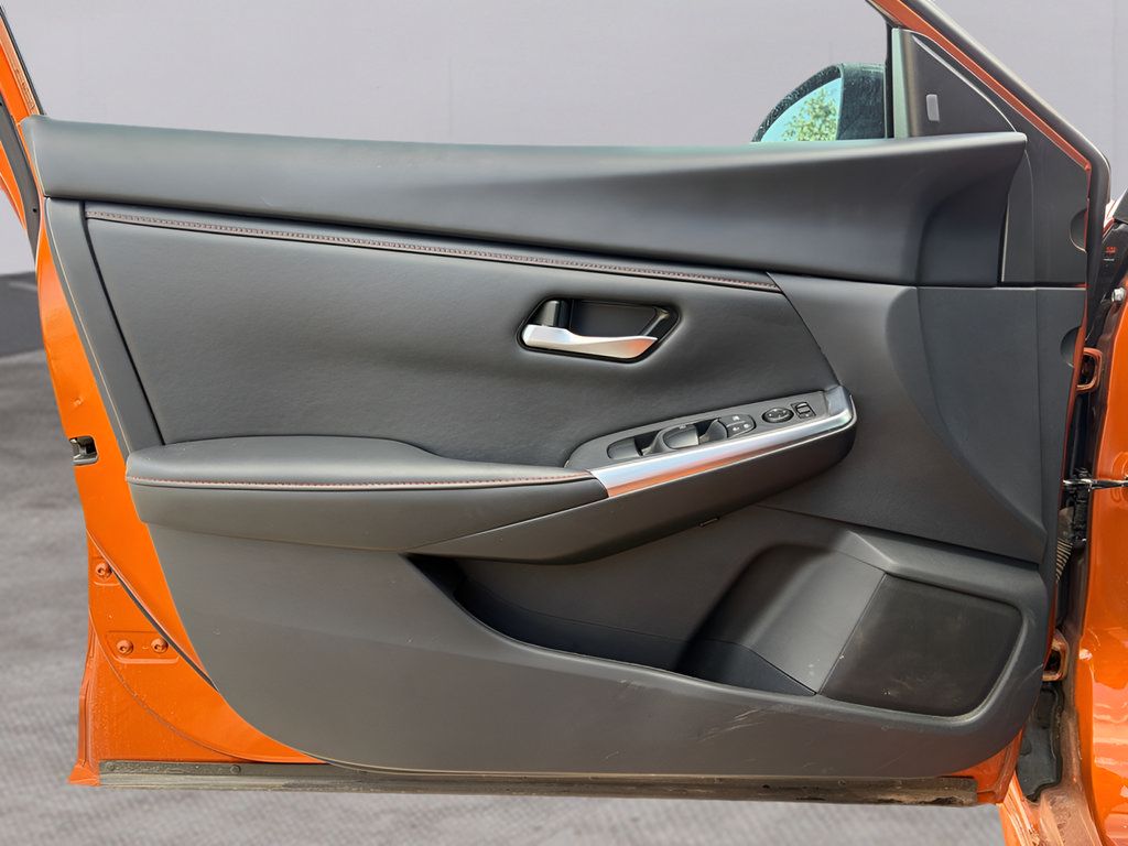 Used 2025 Nissan Sentra SR FWD image 21