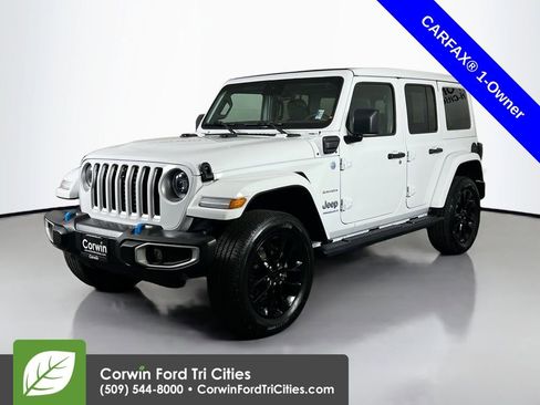 Used 2023 Jeep Wrangler Unlimited Sahara w/ Cold Weather Group image 5