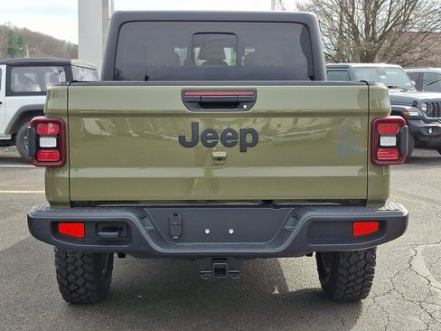 New 2026 Jeep Gladiator Sport image 5