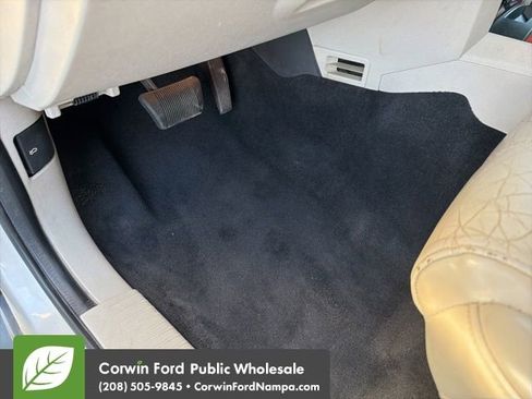 Used 2007 Jeep Commander Limited image 28