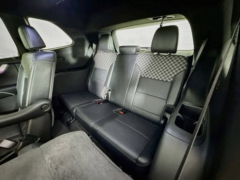 Used 2024 GMC Acadia Denali AWD/4WD image 29