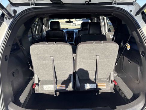 Used 2013 Ford Explorer XLT FWD image 10