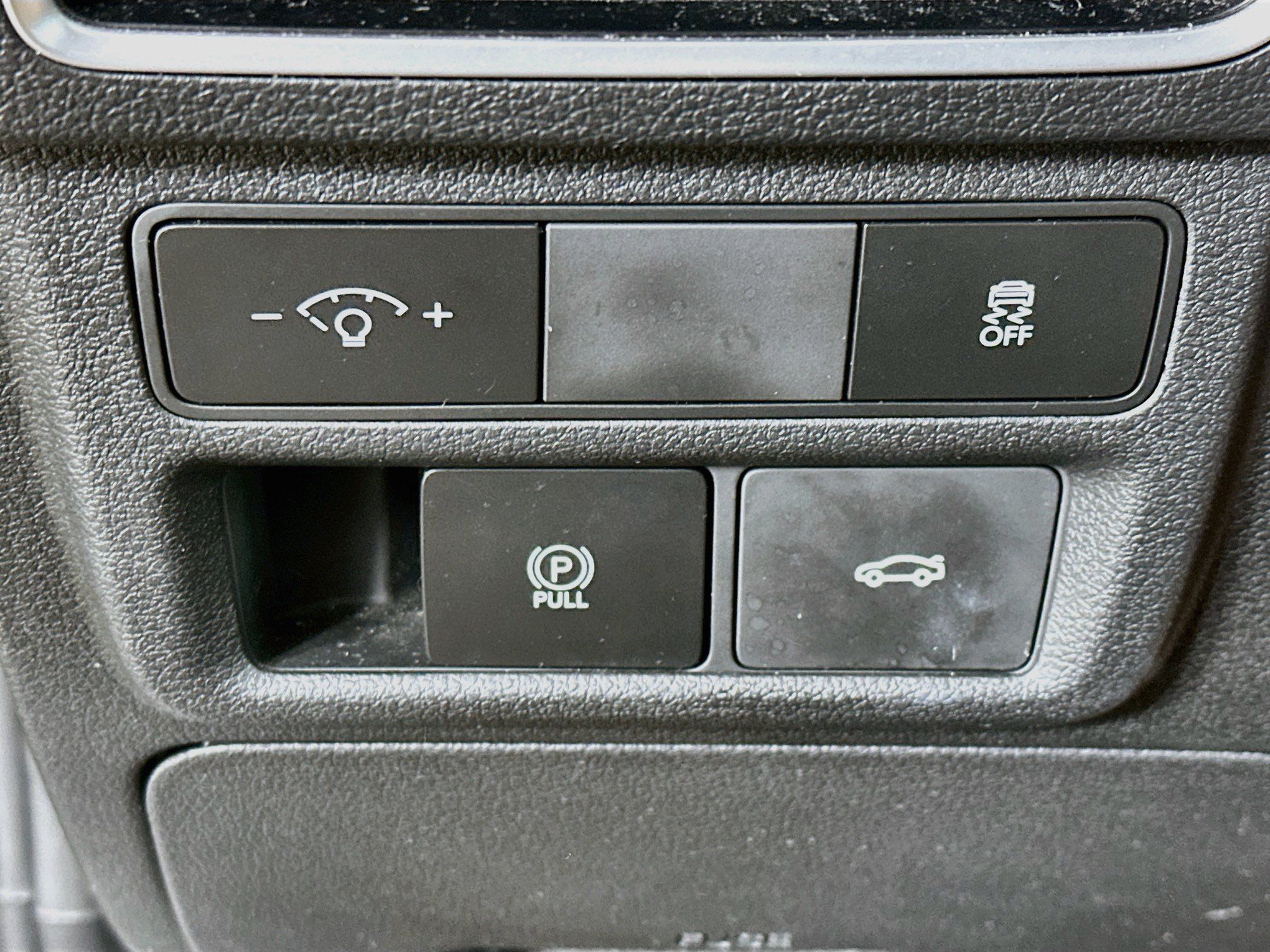 Used 2025 Hyundai Sonata SEL FWD image 17