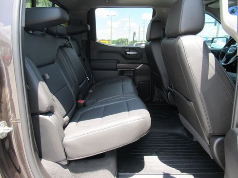 Used 2021 GMC Sierra 1500 SLT w/ SLT Premium Package AWD/4WD image 33