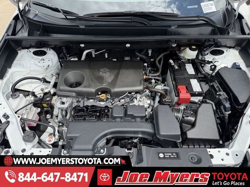 Used 2025 Toyota RAV4 XLE image 30